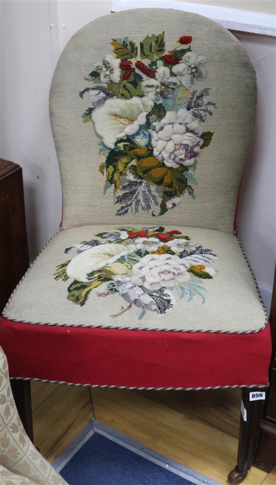 An tapestry seat chair